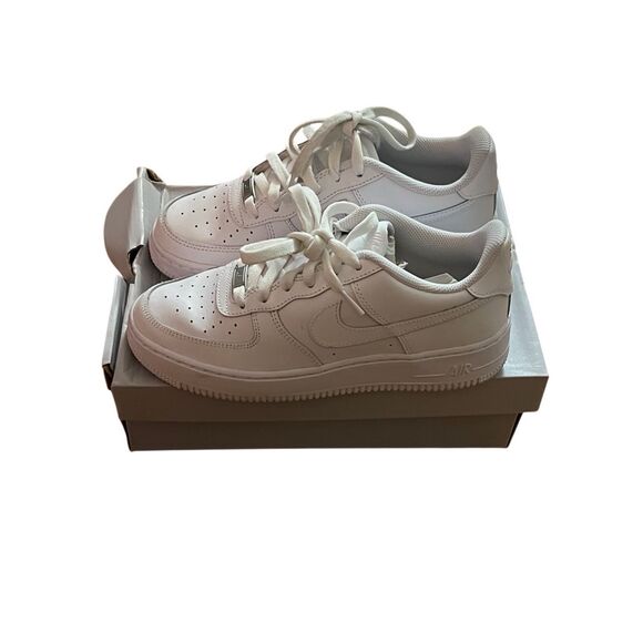Nike Other - Air Force 1 LE (GS) 6Y White